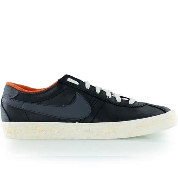 nike bruin supreme